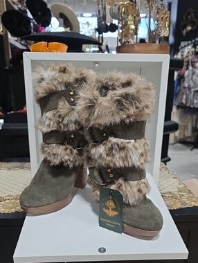 naughty monkey Olive Green Faux Fur Suede Heeled Ankle Boots
